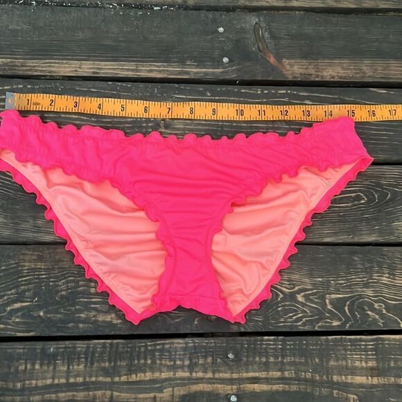 Victorias Secret scrunched back low rise ruffle edge trim pink bottom Sz-Med - Picture 9 of 9